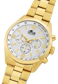 Orologio cronografo color oro con quadrante argento, numeri che segnano le ore, tre sottodial, e bracciale a maglia oro coordinato.
