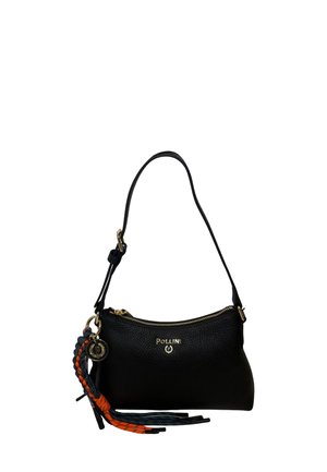 Borsa Pollini in pelle nera con cerniera dorata, logo, tracolla regolabile e decorazione di nappe intrecciate blu e arancioni.