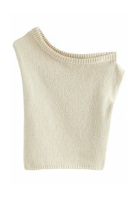 Beige gebreide top met een asymmetrisch ontwerp en een brede halslijn. De textuur is zacht met ribbelaccenten langs de randen.