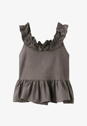 Hnědý top bez rukávů s volánkovými ramínky a lemem, vyrobený z texturované látky, s hranatým výstřihem a volným střihem.