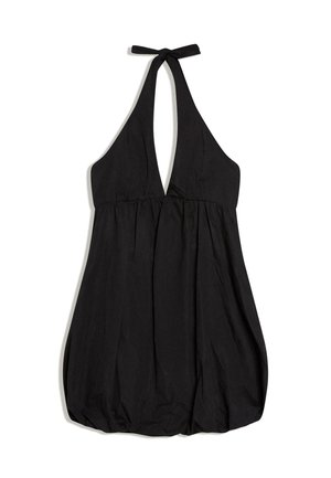 Fekete nyakpántos ruha mély V-nyakkivágással és ráncolt buborékos szegéllyel, nyaknál masnival megkötve.