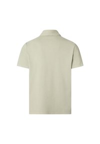 Polo a maniche corte di colore grigio chiaro, con colletto classico e materiale di cotone morbido. Design semplice senza motivi o accenti visibili.