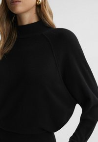 Reiss Etuikleid - black
