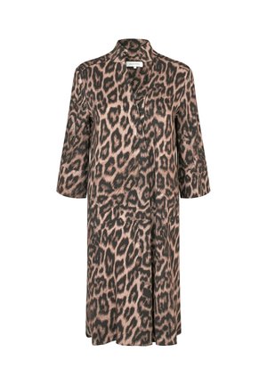 Long manteau imprimé léopard avec manches trois-quarts et col montant, présentant un motif marron et noir atténué.