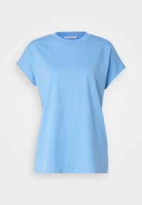 Unselected, river blue