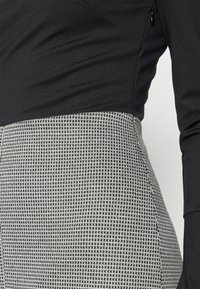 Patrizia Pepe ABITO DRESS - Φόρεμα από ζέρσεϊ - fantasy pied de poul