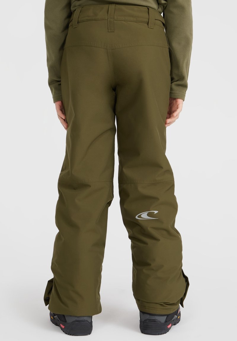 Olivgrüne Schneehose mit tailliertem Design, verstellbarem Bund und Logo-Detail am unteren Bein. Hergestellt aus wetterbeständigem Material.