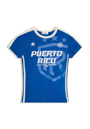 T-shirt blu a maniche corte con rifiniture bianche, scritta bianca "Puerto Rico", stelle e logo scudo atletico sul davanti.