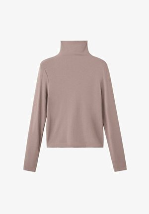 Langærmet rullekravetrøje i en lys mauve farve. Fremstillet af blødt stof, har den en tætsiddende pasform med høj hals og en lige kant.