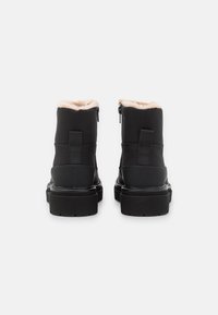 ONLY SHOES Botas para la nieve - black