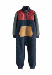 Tuta in pile di colore blu navy con pannello trapuntato rosso e maniche verdi. Presenta tasche in corduroy e polsini a coste per calore e comfort.