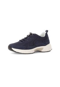 Navyblaue Sneaker mit einem Obermaterial aus Mesh und Wildleder, kontrastierender weißer Mittelsohle, strukturierten Akzenten und einer Gummisohle für guten Grip.
