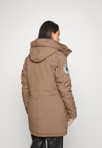 Alpha Industries POLAR JACKET - Casaco de inverno - taupe