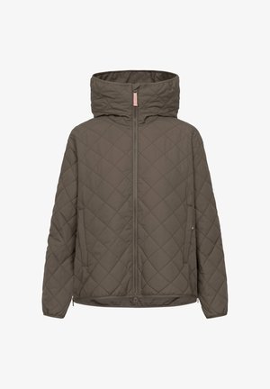 Brun quiltet jakke med hætte, frontlynlås og sidelommer, designet til varme og afslappet brug.