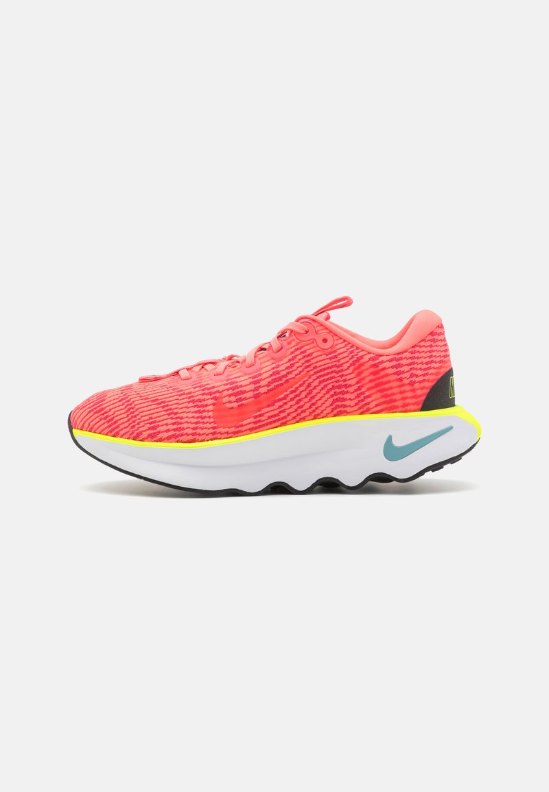 Nike Performance MOTIVA - Tenisice za cestovno trčanje - hot punch/denim turquoise/volt/aster pink/white/black