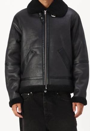 Imiteret læderjakke - black