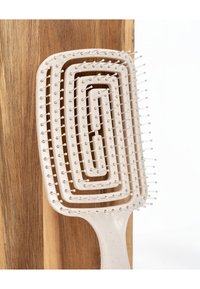 Miniatyrbild 4