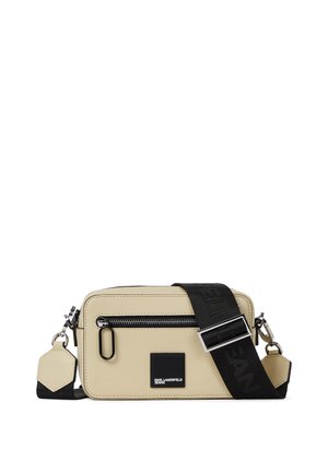 BOX LOGO SOFT CAMERA - Schoudertas - pebble