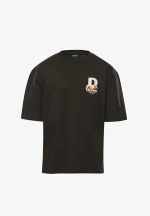 Schwarzes Baumwoll-T-Shirt mit kurzen Ärmeln, Rundhalsausschnitt, mit einem weißen "D"-Logo und einem bunten Grafikdesign auf der linken Brustseite.
