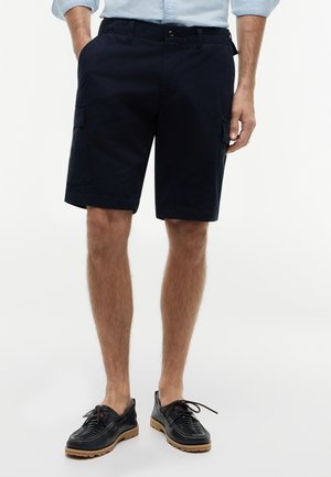 Tommy Hilfiger HARLEM CORE ESSENTIALS - Rövidnadrágok - desert sky