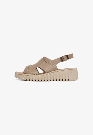 Lasocki, Sandále na platforme - dark beige