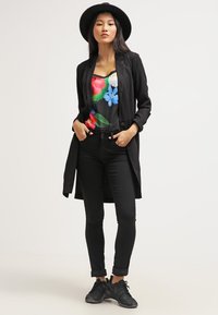 ONLY REGULAR SOFT ULTIMATE BLACK - Jeansy Slim Fit