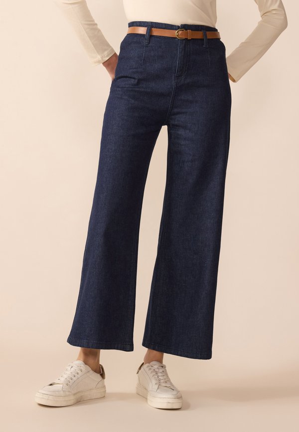 Flared Jeans - rinsed denim