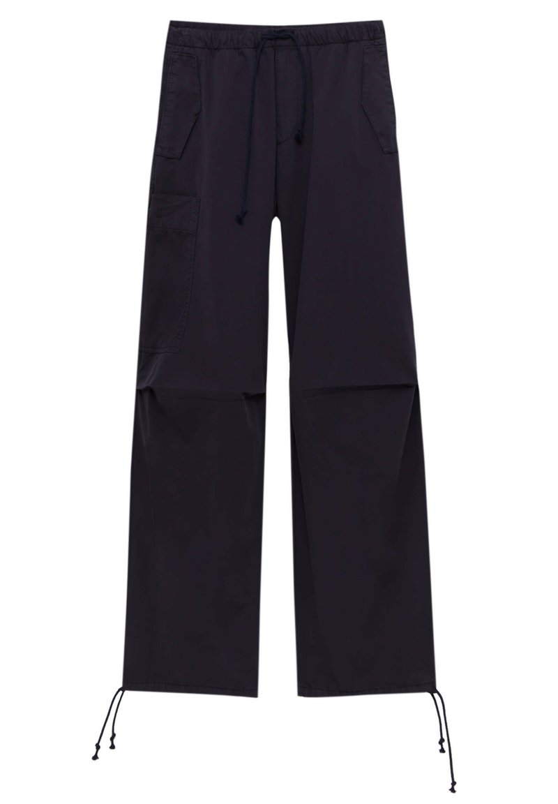 PULL&BEAR PARACHUTE WITH A POCKET Pantaloni cargo metallic blue