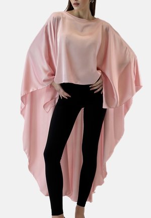 Elara ABAYA  - Kapper - rosa