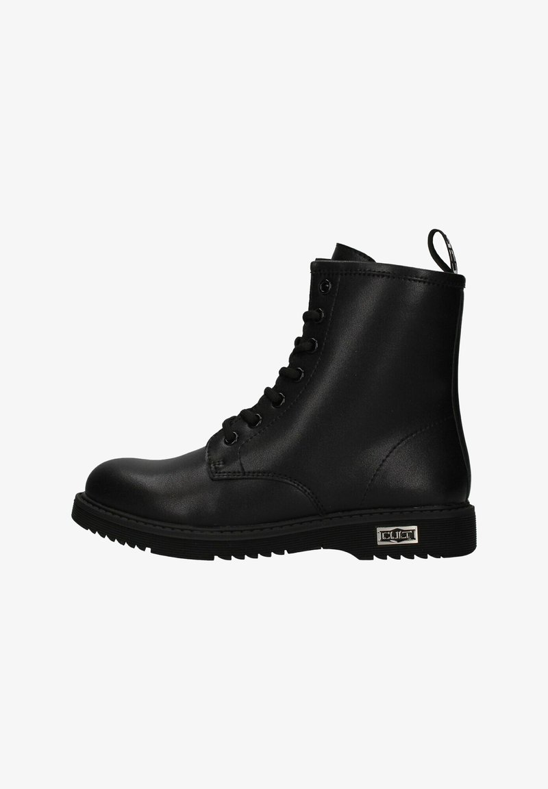 Stivaletti neri in pelle, con chiusura con lacci, punta tonda e suola in gomma con dettagli testurizzati. Accenti in metallo argentato.