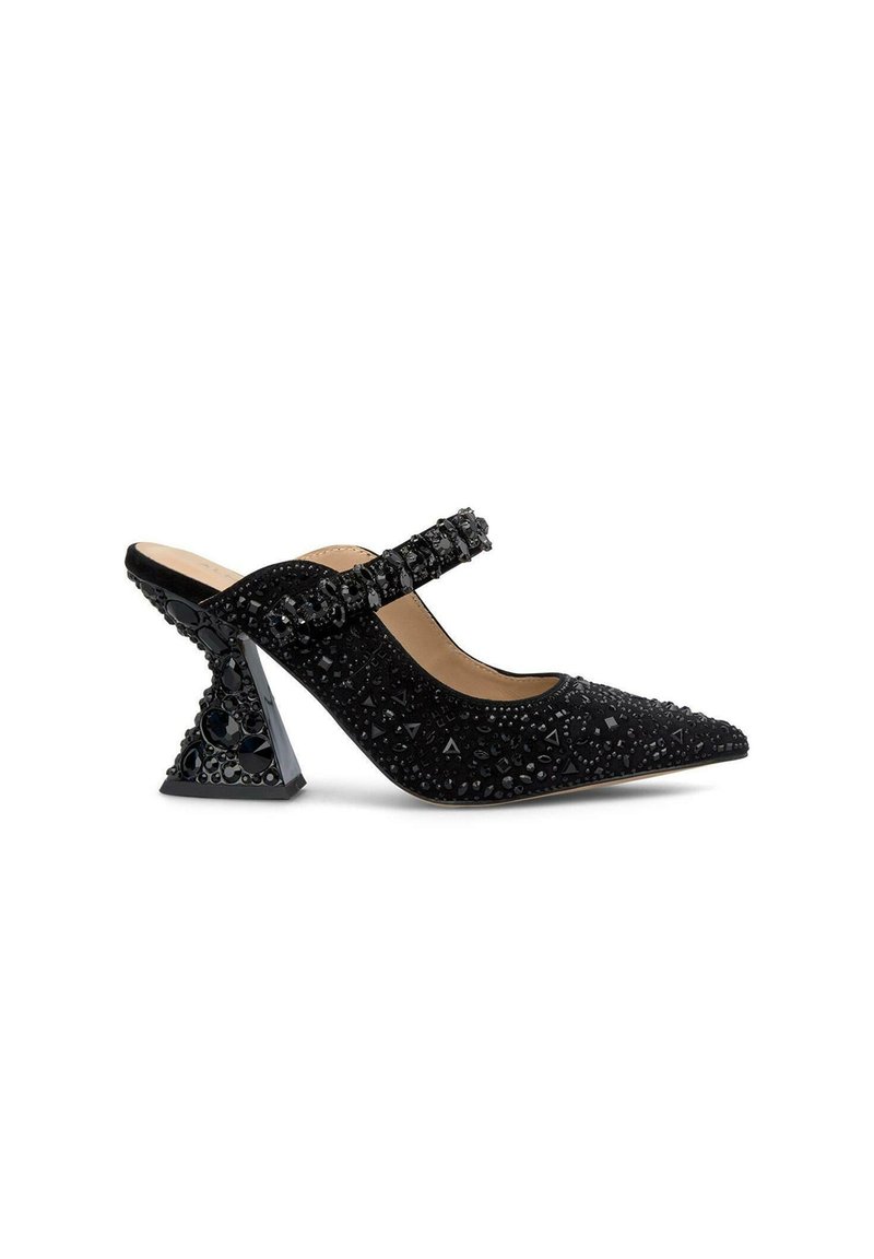 Scarpa nera con tacco a punta, decorata con strass e motivi geometrici; presenta un tacco largo e triangolare e una cinturino alla caviglia.