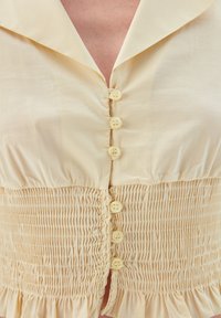 adL SHORT SLEEVE GIMPED - Hemdbluse - yellow