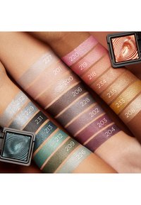 KIKO Milano WATER EYESHADOW 18 - Oogschaduw - 233 gold