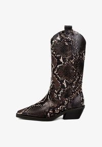 Wybrany, brown/black/white