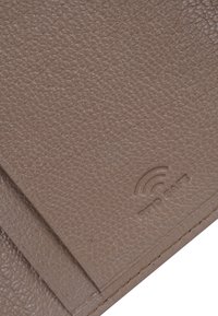 JOOP! Wallet - fungi