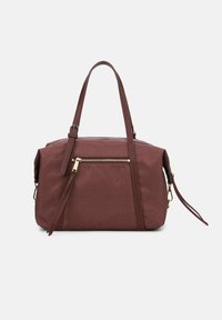 Borsa a tracolla bordeaux realizzata in materiale sintetico texturizzato, dotata di due spallacci, una tasca frontale con zip e dettagli in metallo color oro.