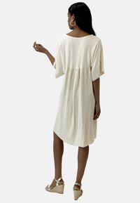 Elara Vestido informal - beige