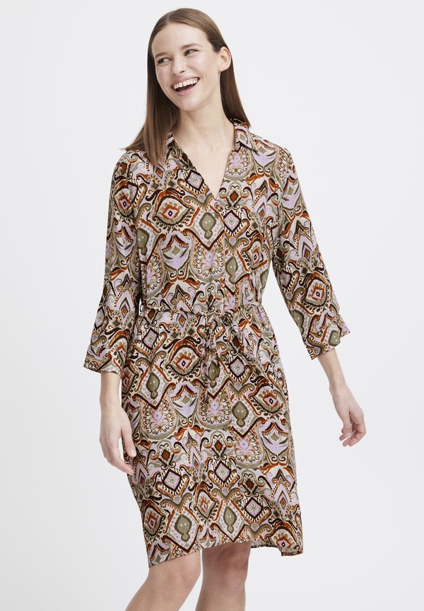 BYMMMJOELLA - Shirt dress - aloe boho mix