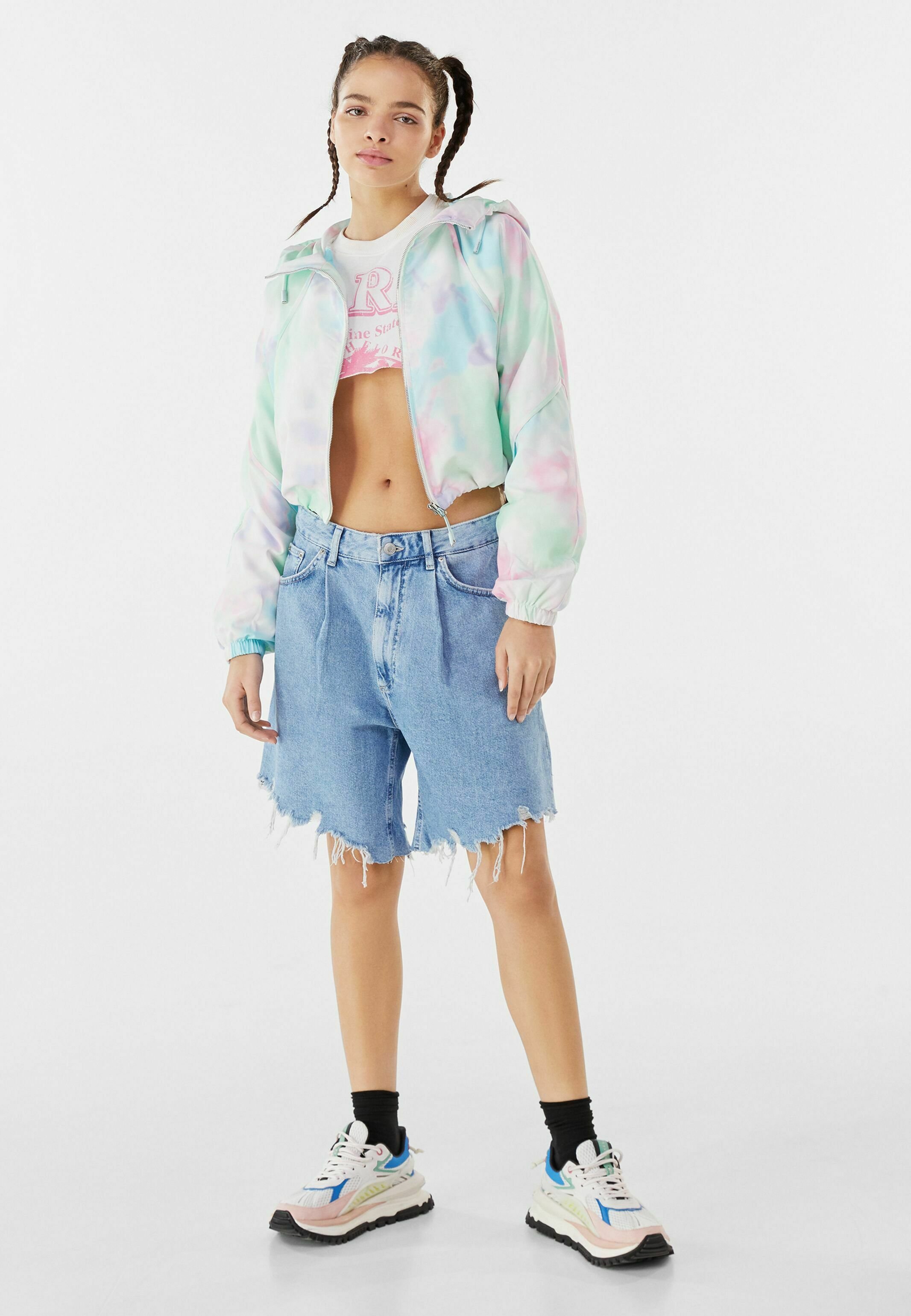 Damen MIT KAPUZE - Leichte Jacke Damen MIT KAPUZE - Leichte Jacke