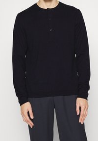 Tiger of Sweden Stickad tröja - black