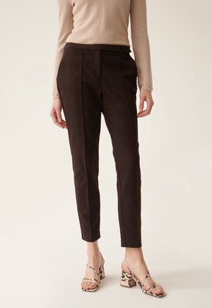 Chino - brown
