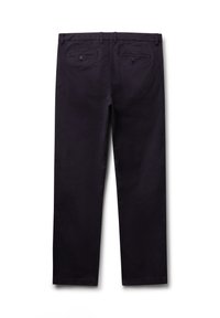 Pantalones rectos de color azul marino oscuro vistos desde atrás, con trabillas y dos bolsillos traseros con botón.