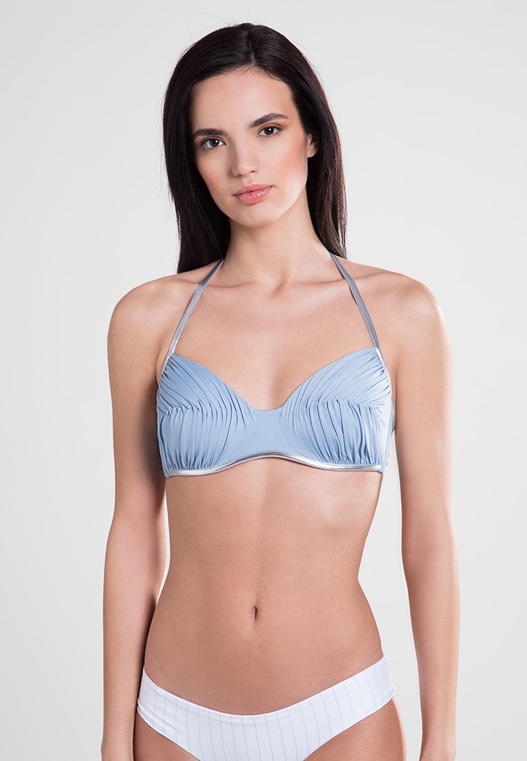 Sutien costum de baie din două piese