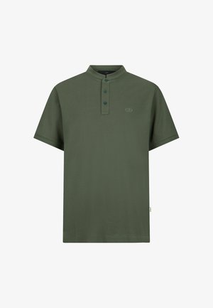 Trumpomis rankovėmis alyvuogių žalios spalvos polo marškinėliai su mandarinų apykakle ir trim mygtukais priekyje, mažas siuvinėtas logotipas ant krūtinės.