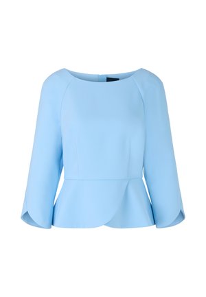 Hellblaues Peplum-Top mit dreiviertel Ärmeln, runder Halslinie und glattem Stoff; verfügt über eine taillenbetonte Naht und gesäumten Saum.