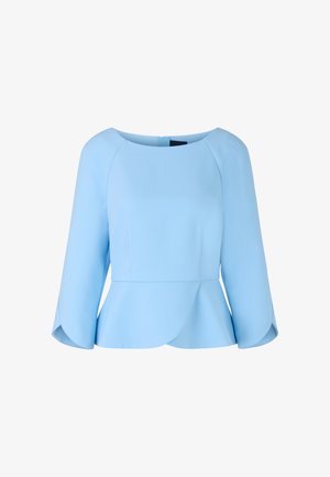Hellblaues Peplum-Top mit dreiviertel Ärmeln, runder Halslinie und glattem Stoff; verfügt über eine taillenbetonte Naht und gesäumten Saum.