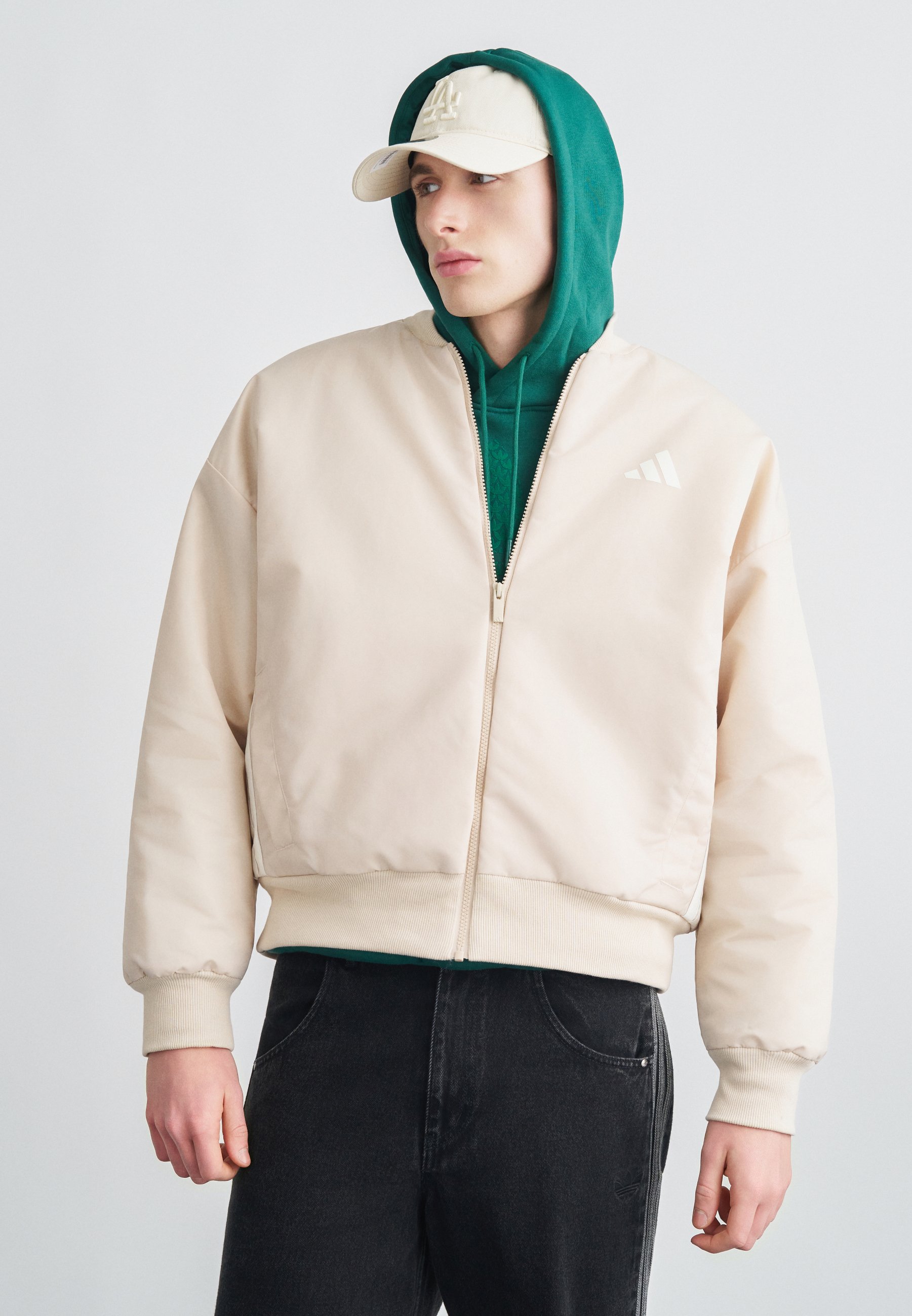 adidas Originals STADIUM - Bomber Jacket - crystal linen/pure ruby