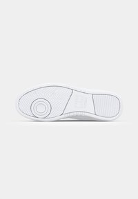 Thumbnail Image 8