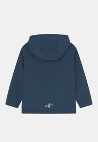 Giacca blu navy con cappuccio, dotata di maniche lunghe e un sottile logo di montagna vicino all'orlo. Realizzata in tessuto liscio e leggero.