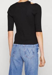 DKNY Stickad tröja - black